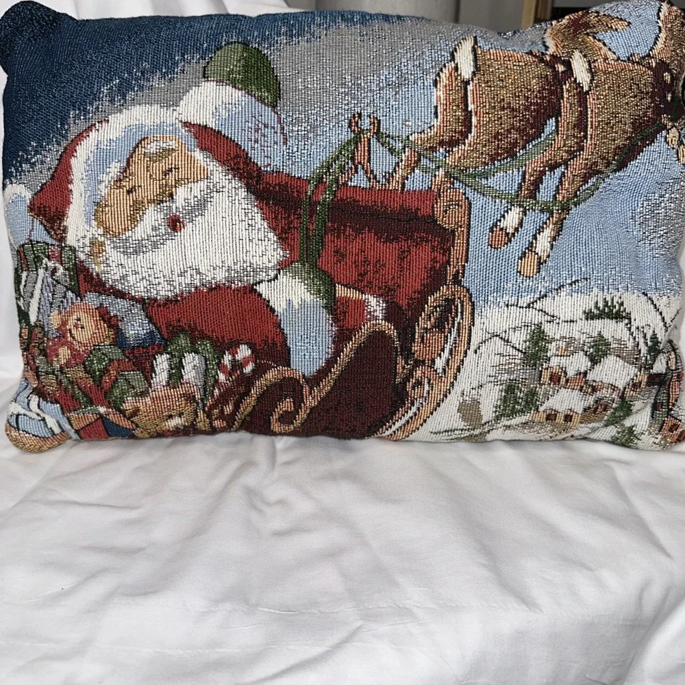 Santa Claus Flying in‎ Sleigh with Reindeer Tapestry Christmas Pillow